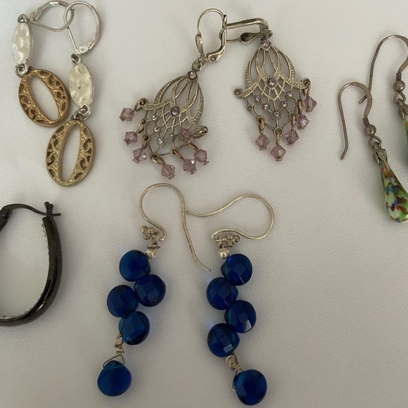 Assorted elegant  Earring Collection - Picture 4 of 7